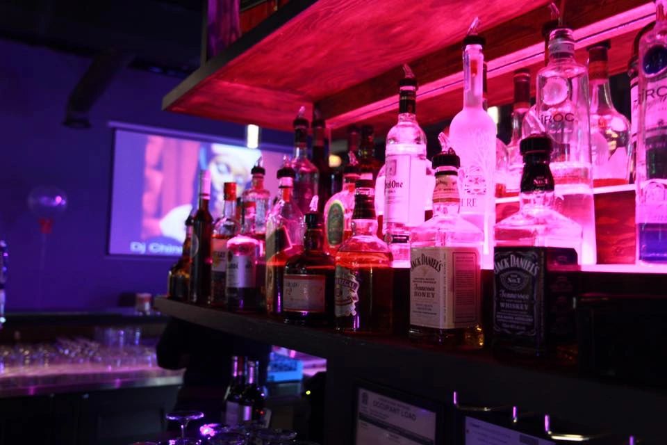Spade Bar & Lounge