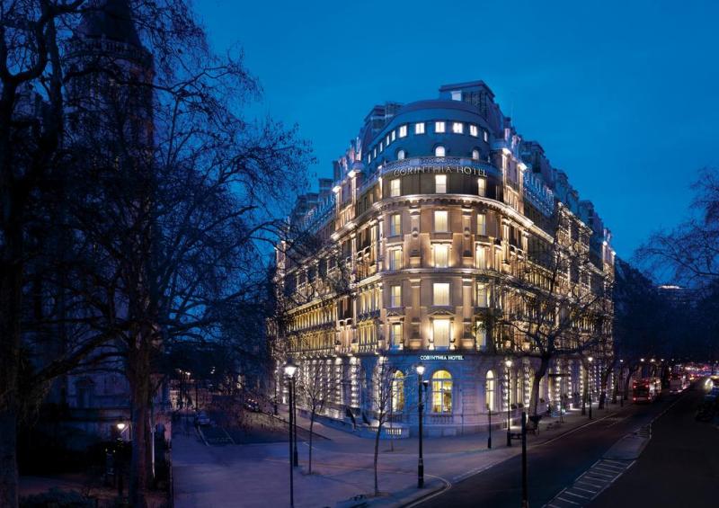 HOTEL X