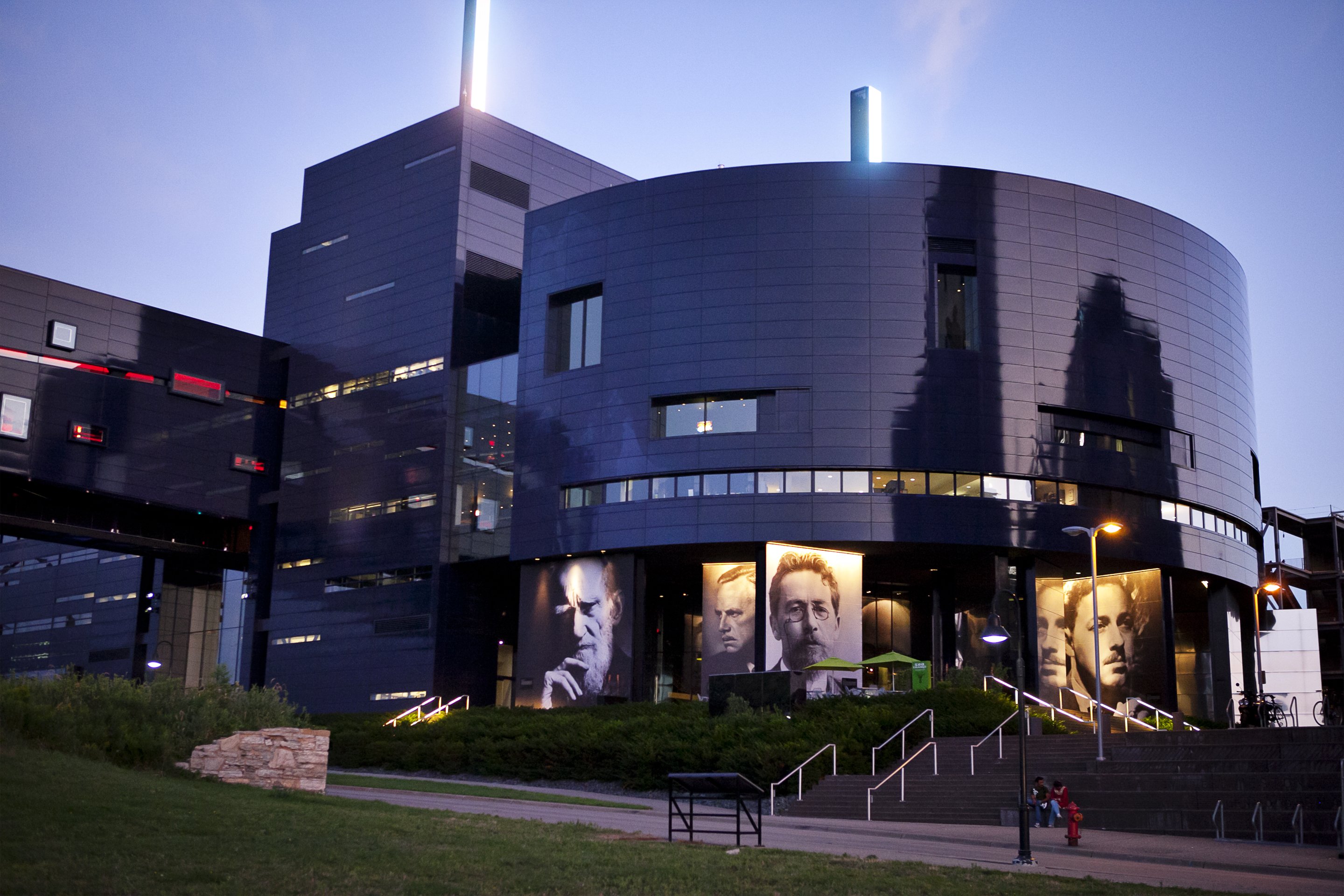 Guthrie Theater 