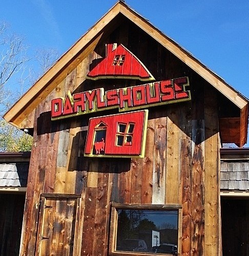 Daryl's House Club